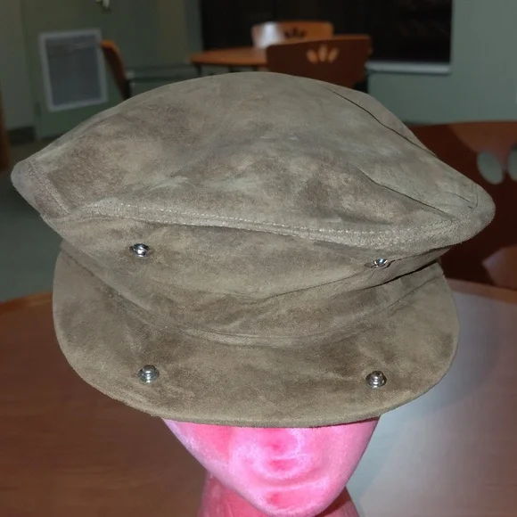 Vtg L.L. Bean Suede Genuine Leather Hand Tailored Newspaper Boy HatL